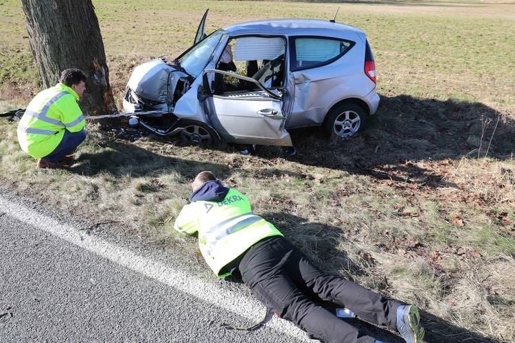 Mann Stirbt Bei Schwerem Unfall Auf Der B110