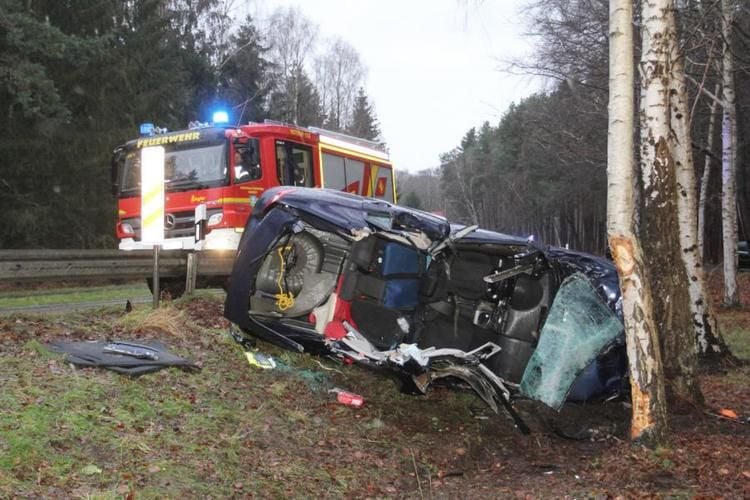 Autofahrer Stirbt Bei Schwerem Unfall Auf Der Insel Usedom