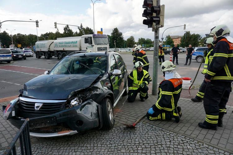 Unfall Sorgt F R Langen Stau