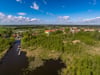 Luftaufnahme von Wesenberg in der Mecklenburger Kleinseenplatte, mit Blick auf den Hafen.