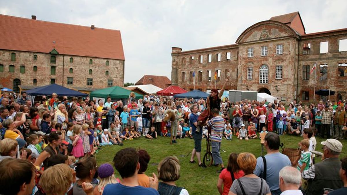 Stadt Dargun zieht sich aus Veranstaltungen an berühmter Schlossruine zurück