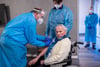 Die 92 Jahre alte Elfriede Smettons war im Dezember 2020 eine der ersten Bürgerinnen Mecklenburg-Vorpommerns, die eine Impfung erhielten.