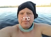 44-Jähriger taucht mit Frau und Kind im Eiswasser ab