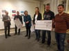 Große Freude: Vertreter des SKV sowie des Tennisvereins Waren erhielten von Stadtwerke-Chef Eckhard Jäntsch und Wogewa-Mitarbeiterin Kristin Görlach (3.v.l.) Spendenschecks.