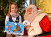 Die siebenjährige Martha wie auch einige andere Kinder hatte der Weihnachtsmann eingeladen – wegen ihrer schönen Wunschzettel.