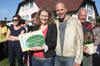 Alexander und Daniela Rätz (Mitte) sind die neuen Preisträger des Tourismuspreises Uckermark.