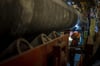 Spezialisten auf dem Verlegeschiff Fortuna hatten im September vergangenen Jahres das letzte Rohr der beiden Stränge der Nord Stream 2-Pipeline verschweißt.