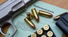 Das Waffengesetz ist sehr streng und sieht Strafen für Waffenbesitzer vor, die gegen deren sichere Aufbewahrung verstoßen.