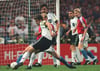 Vor 20 Jahren gab es den letzten EM-Titel für Deutschland. Oliver Bierhoff erzielte das 1:1 im Finale gegen Tschechien und auch das 2:1 (Bild) in der Verlängerung. Nach der damaligen Golden-Goal-Regel wurde das Spiel nach dem Treffer sofort abgepfiffen.