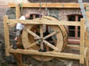 Die Lassaner Mühle hat ein neues Rad.