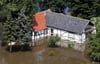 Dieses Haus in Wittenberge ist nur ein Beispiel, wie stark viele Menschen von der Flutkatastrophe getroffen wurden.
