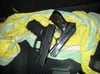 Im Kofferraum der Täter entdeckten die Bundespolizisten schussbereite Pistolen – und auch das Diebesgut. Beides wurden sichergestellt.