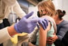 Der Impfstoff-Hersteller Biontech wird jetzt erstmals wegen Impfschäden verklagt.