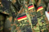 Bei einem Treffen mit dem Innenausschuss in MV hat der Landesvorsitzende des Reservistenverbandes klare Worte für die fehlenden Aufklärungsstrukturen von Extremismus unter Reservisten gefunden.