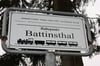 An den früheren CPO-Haltepunkt Battinsthal erinnert heute ein Hinweisschild. Der Ort gehört zur Gemeinde Krackow.