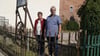 Ingrid und Udo Herrmann haben den Zaun vor zehn Jahren aufgestellt – auch, um den Passanten eine Freude zu machen.