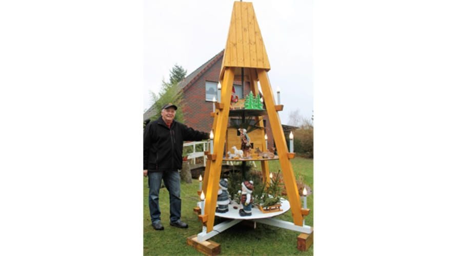 Pyramide für Garten gebaut