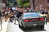 Ein Auto ist in Charlottesville in eine Menschmenge gefahren.