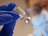 Eine dritte Impfung soll laut einer Studie den Schutz gegen Corona deutlich erhöhen. In MV haben rund 40 Prozent noch nicht einmal die erste bekommen.