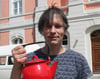 Viktor Dutombé bot sein Emaille-Geschirr zum ersten Mal in Templin an.