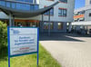 Am Neubrandenburger Krankenhaus fürchtet man, das bestimmte Behandlungen für Frühgeborene in Zukunft nicht mehr angeboten werden können. Die Entscheidung läge in Zukunft nicht mehr alleine beim Land.