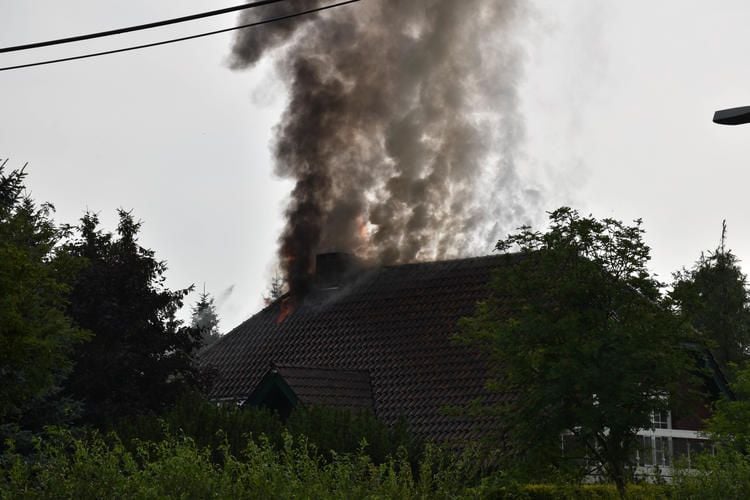 Feuerwehren Bei Hausbrand In Ducherow Im Einsatz