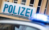 Mehrere Vermummte haben in der Nacht zum Freitag eine Polizeidienststelle in Berlin angegriffen. (Symbolfoto)