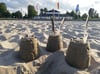 Neben viel Musik, Animation und Spielen ist am 7. August auch ein Strandburgen-Wettbewerb geplant: Wer baut die schönste Sandburg am Ueckermünder Strand?Fotos: Katja Richter