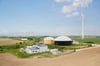 Im Hybridkraftwerk der Firma Enertrag aus Dauerthal wird bereits seit knapp einem Jahrzehnt per Elektrolyse aus Windstrom grüner Wasserstoff erzeugt.