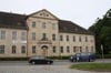 Das Untere Schloss in Mirow steht schon seit vielen Jahren zum Verkauf (Archivbild).