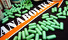 Vom Zoll sicher gestellt:  Pillen und Verpackungen mit verschiedenen Anabolika-Präparaten.  Foto: Patrick Lux