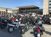 Zu dem Motorradgottesdienst auf dem Neubrandenburger Marktplatz fanden sich am Sonntagvormittag (8. Mai) Hunderte Biker mit ihren Maschinen ein.