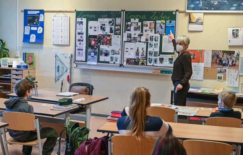 Freiwilliges „Sitzenbleiben” im CoronaSchuljahr beschlossen