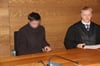 Michael S. aus Neustrelitz ist vom Amtsgericht Waren wegen gewerblichen Betrugs in 56 Fällen zu einer Gefängnisstrafe von drei Jahren und zehn Monaten verurteilt worden. Anwalt Uwe Pagel  vertrat den 32-Jährigen.