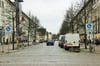 Eigentlich eine Fußgängerzone: die Treptower Straße in Richtung Marktplatz. 