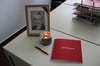 Zwei Tage nach dem Tod von Landtagspräsidentin Sylvia Bretschneider (SPD) soll ab heute auch im Schweriner Landtag ein Kondolenzbuch zum Gedenken an die Politikerin ausliegen.