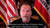 In einem am 10.01.2021 veröffentlichten Video zeigt Arnold Schwarzenegger, ehemaliger republikanischer Gouverneur von Kalifornien, der sich nach der Erstürmung des Kapitols an die amerikanische Bevölkerung richtet. Schwarzenegger vergleicht darin den Mob, der das US-Kapitol stürmte, mit den Nazis.