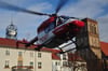 Einsatz in Anklam: Der in Greifswald stationierte Helikopter Christoph 47 bringt schnelle Hilfe.
             