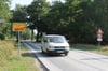 Einen Tag früher als geplant ist nach Straßenbauarbeiten die B 109 in Haßleben am Montag für den Verkehr wieder freigegeben worden.