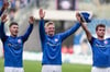 Die Spieler des FC Hansa Rostock jubeln nach dem Sieg gegen den VfR Aalen.