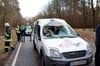 Ein Rotwild wurde bei einem Unfall im Landkreis Ludwigslust-Parchim in den Gegenverkehr geschleudert. Der Beifahrer eines entgegenkommenden Wagens wurde dadurch getötet.