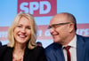 Manuela Schwesig und Erwin Sellering auf der SPD-Regionalkonferenz in Schwerin.