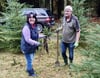 Bettina und Burkhard Kuntsche bei der Baumpflanzaktion in diesem Jahr.