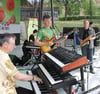 „Jazz2Rock“ aus Prenzlau trat bei der Landesgartenschau als Eröffnungsband der Jazz-Tage auf.  FOTO: Claudia marsal