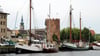 Im Stadthafen von Greifswald kam ein Mann ums Leben, nachdem er in das eiskalte Wasser gefallen war (Symbolbild).