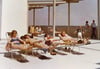 Sonnenstudio mit Ausblick: Im Jahr 1974 ließen sich die Damen und Herren im Müritz Hotel gerne unter freiem Himmel bräunen.