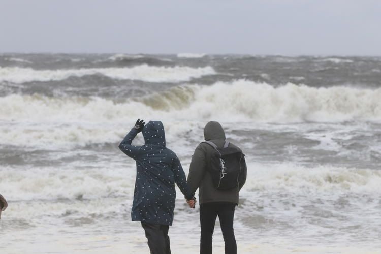 Sturmflutwarnung Für MVs Ostseeküste