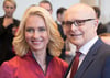 Manuela Schwesig  neben dem scheidenden Ministerpräsidenten Erwin Sellering (beide SPD)
