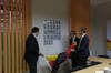 Im Anklamer CDU-Büro enthüllten Landesvorsitzender Franz-Robert Liskow, Bundestagsabgeordneter Philipp  Amthor und CDU-Generalsekretär Mario Czaja (von links) die Fotos der CDU-Bundes- und Landtagsabgeordneten der Region aus den zurückliegenden 30 Jahren.