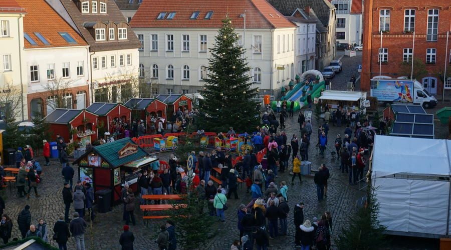 „Ich bin einfach nur traurig” Treptower Weihnachtsmarkt umstritten